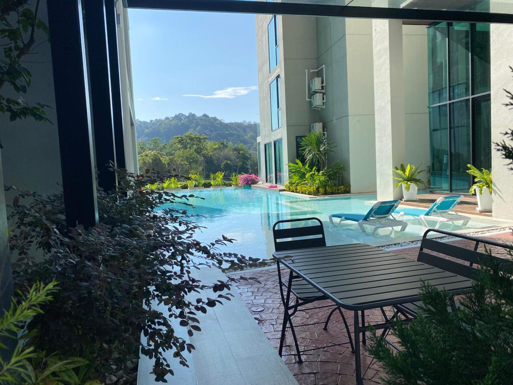 Aparthotel Sea View Pool View *
